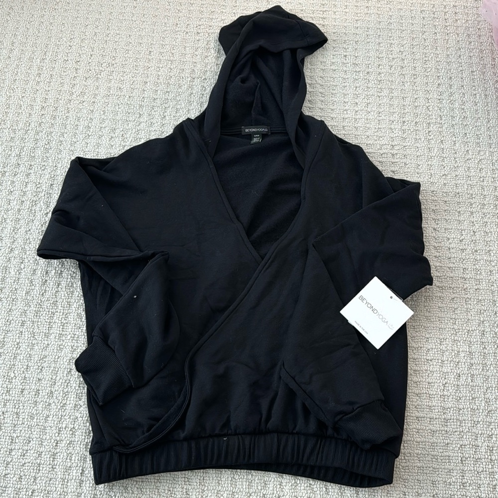 Beyond yoga sweatshirt size small - brand new!